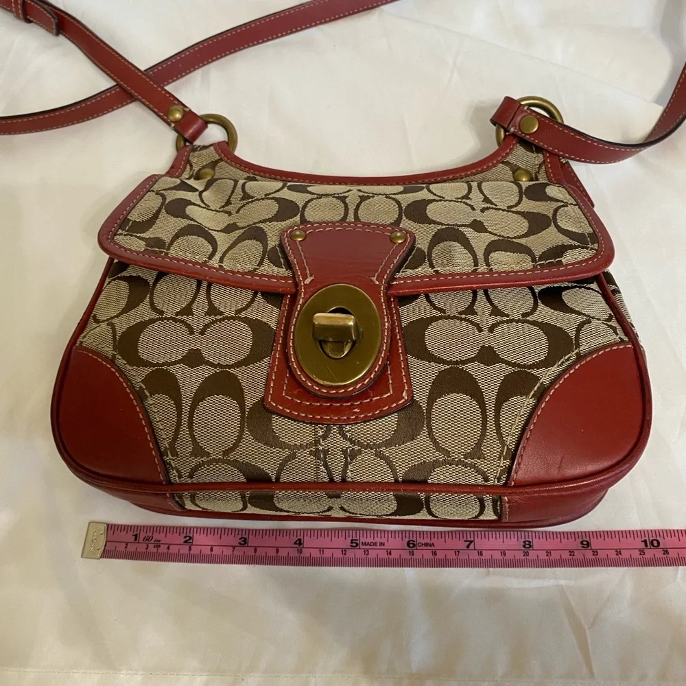 Y2K COACH Legacy Turn lock Hippie Flap Signature Shoulder Bag w/ Dust Bag - Picture 13 of 16